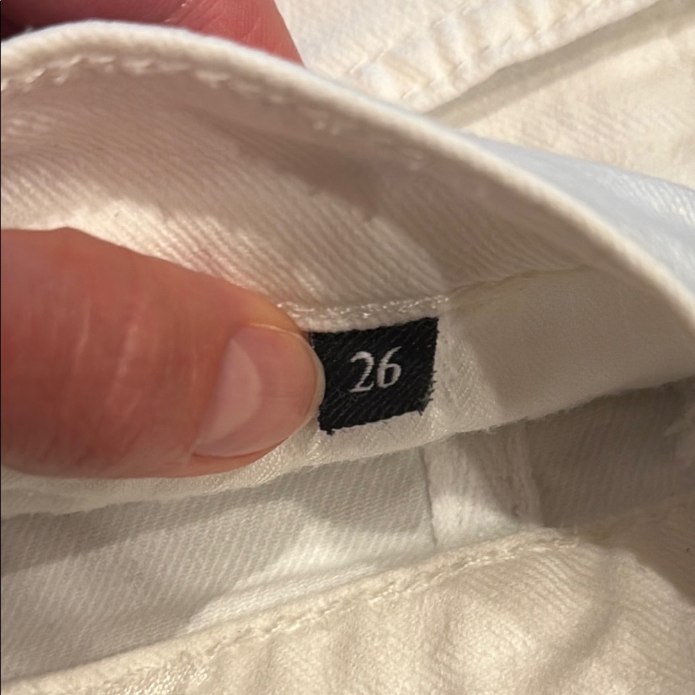 Women's 7 Seven for all mankind White Cream Frayed cut off Hem Shorts, size 26 - Picture 5 of 7